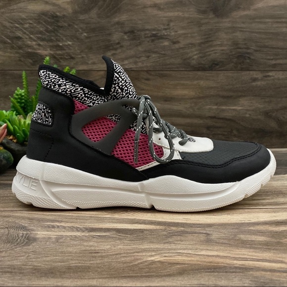 NIB Kendal Kylie North Mid Top Sneaker - Picture 4 of 12